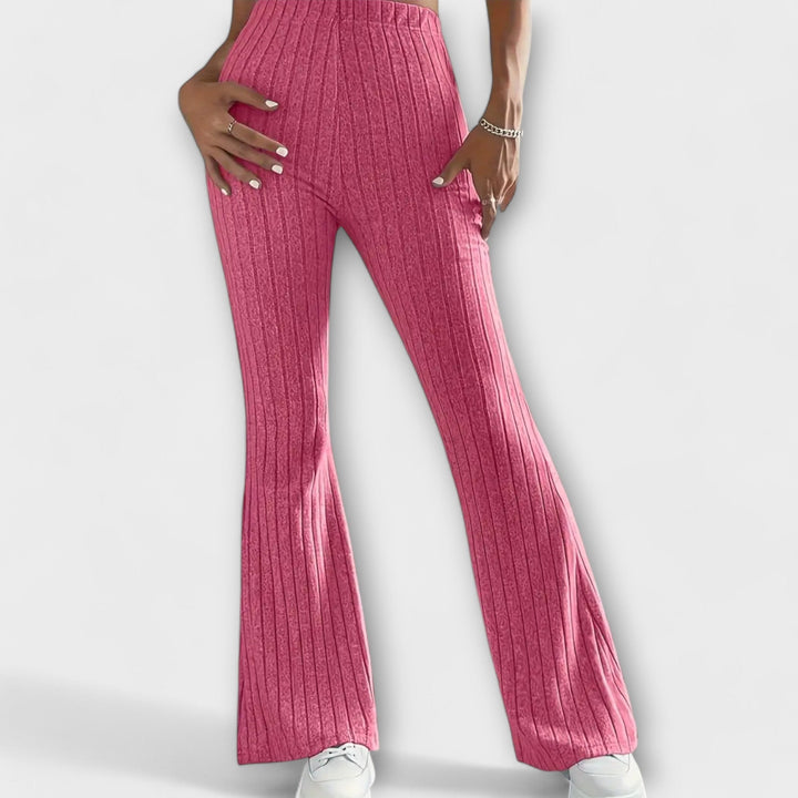 Luretta – Pantalones acampanados con estructura fina