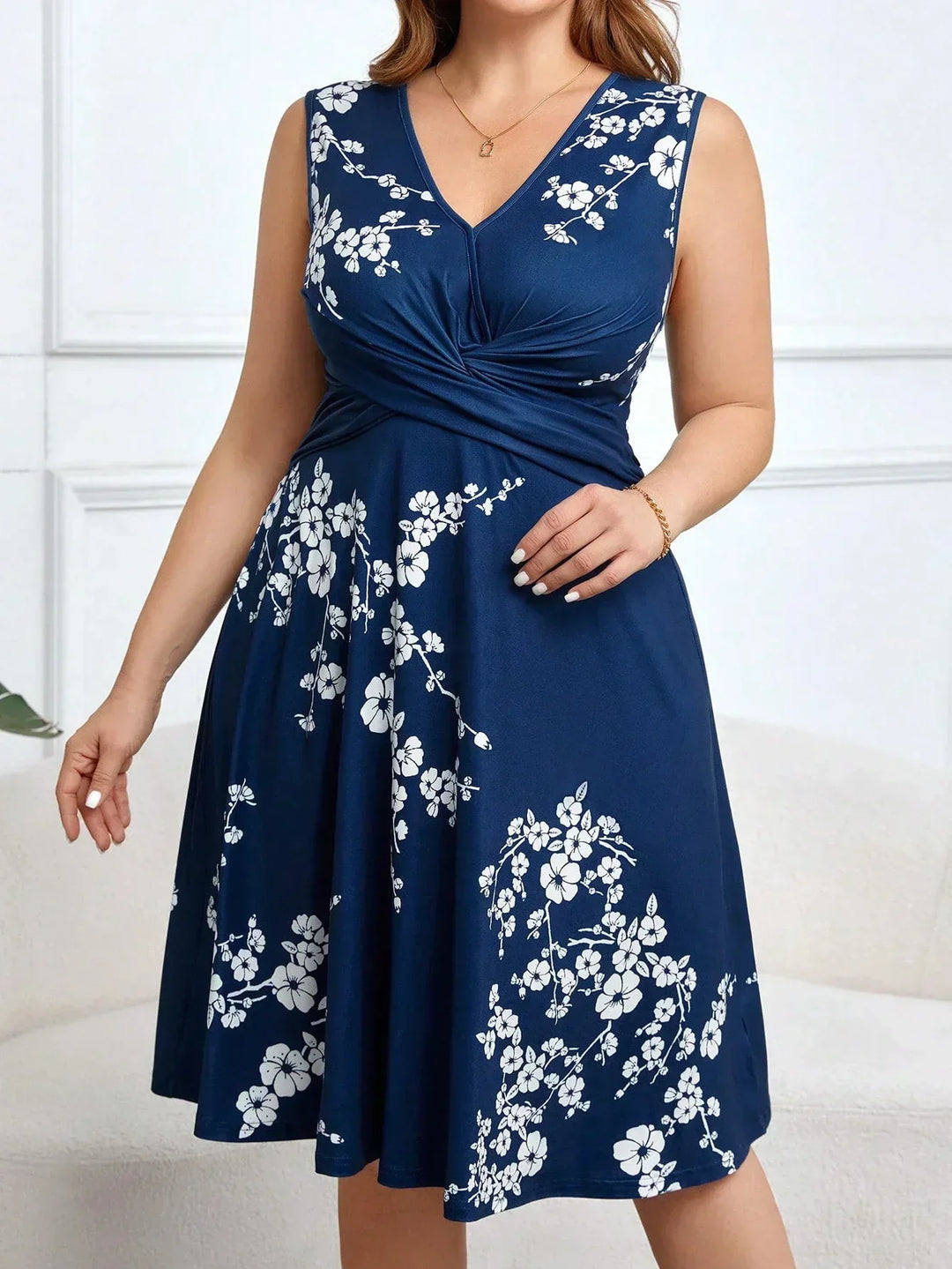 Daniela – Vestido boho de corte envolvente con estampado floral