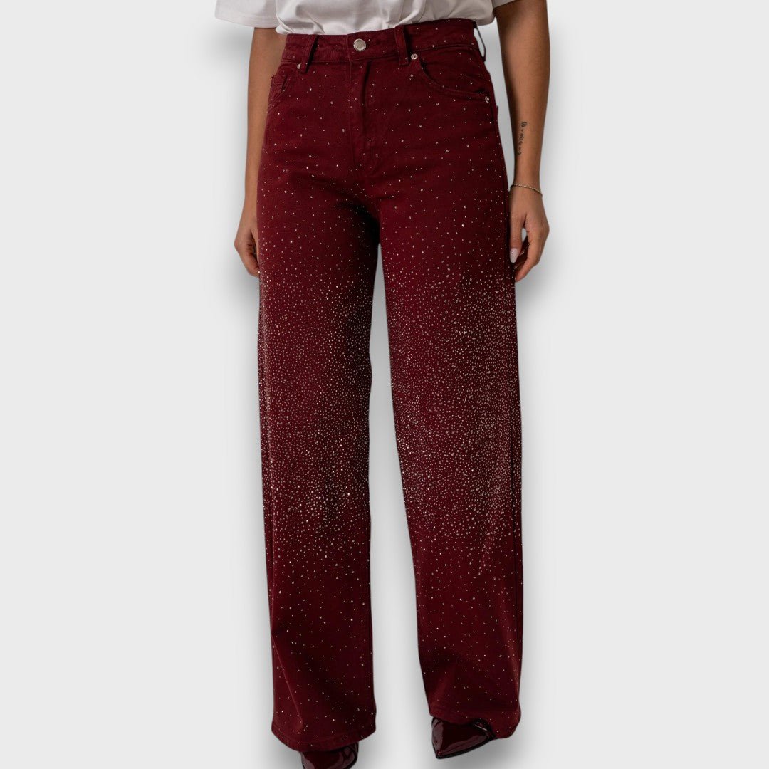 Marvie – Jeans de pierna ancha con strass color burdeos