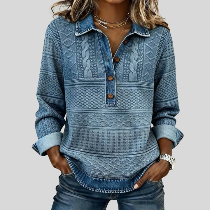 SOFIA – Sudadera de Punto Trenzado con Detalles en Denim