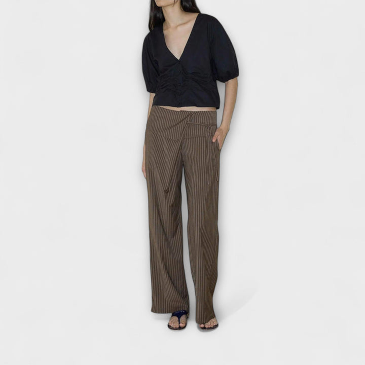 Noémi – Pantalones con pliegues