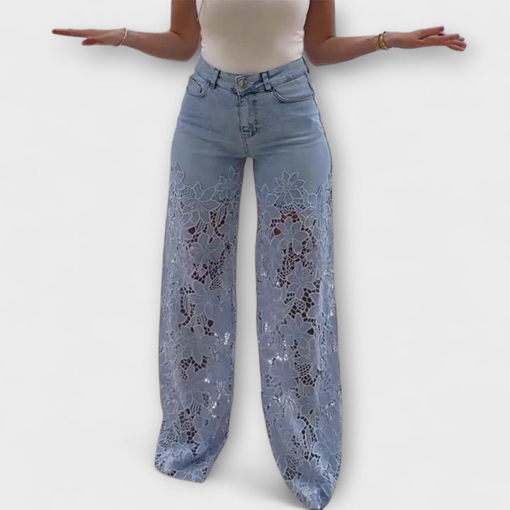 Virelle – Jeans con transparencia floral y pierna ancha