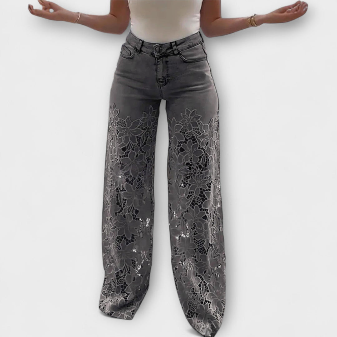 Jeans de moda en patchwork de encaje