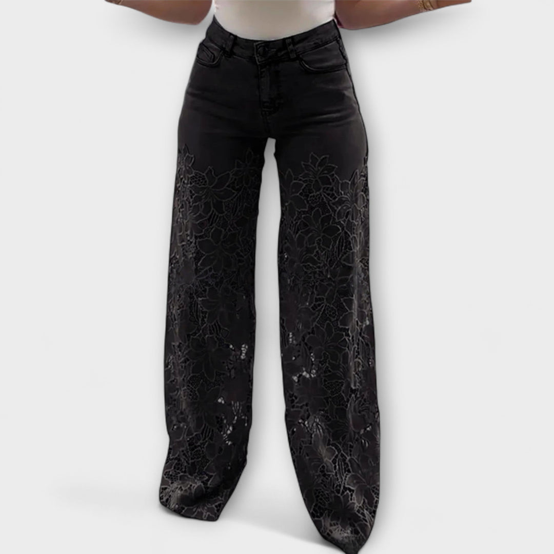 Jeans de moda en patchwork de encaje